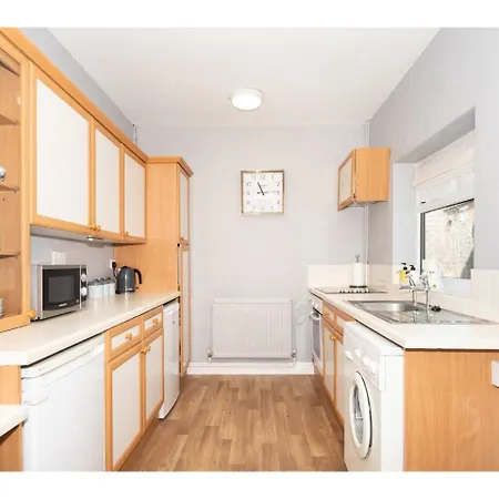 Lägenhet Spacious, Sleeps 5, Near Walls & Free Parking York