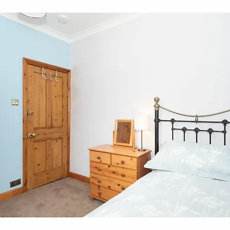 Spacious, Sleeps 5, Near Walls & Free Parking * Γιορκ